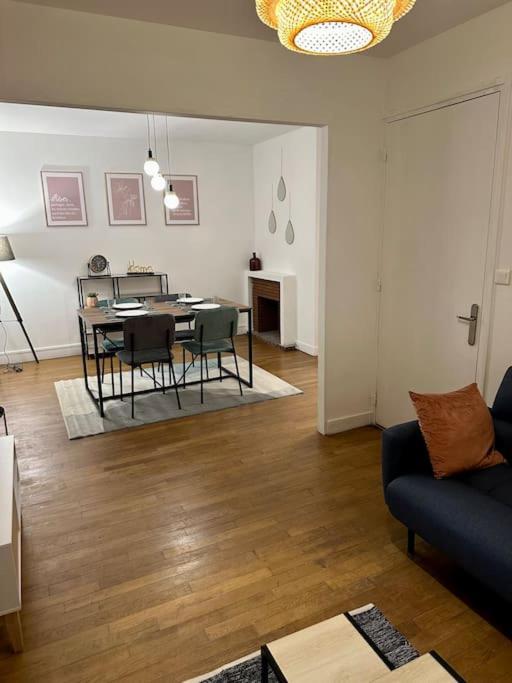Amiens : Appartement Centre Ville Екстериор снимка